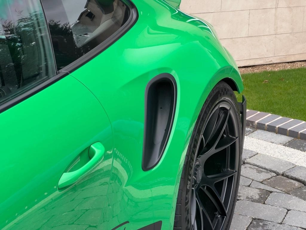 Porsche 911 (992) GT3 RS - Image 4