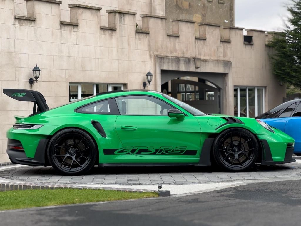Porsche 911 (992) GT3 RS - Image 18