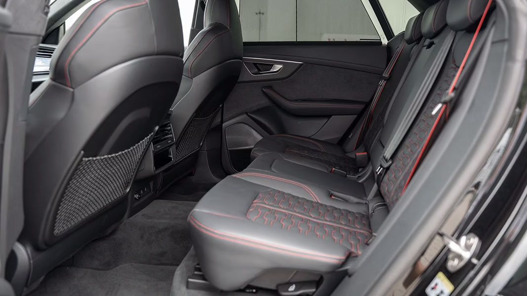 Audi RS Q8 - Image 2