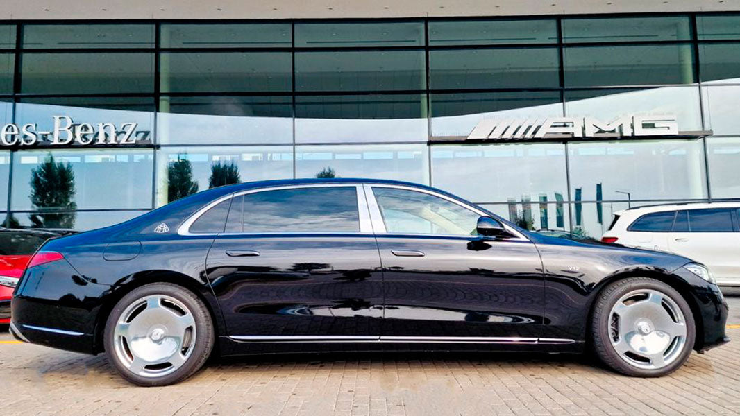 Mercedes-Benz S 680 Maybach 4M - Image 8
