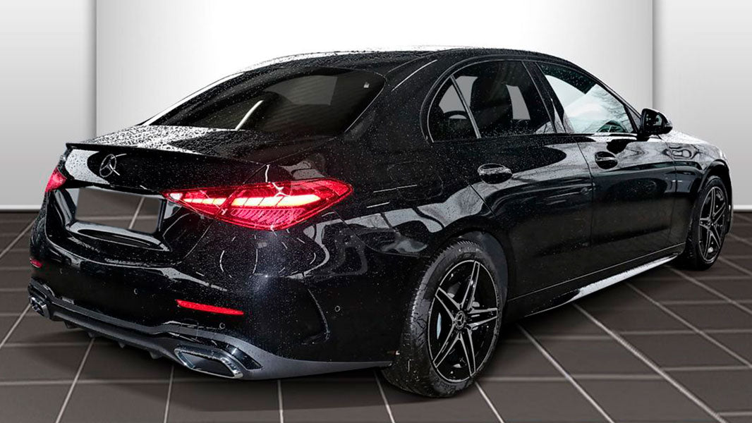 Mercedes-Benz C 300 e AMG - Image 4